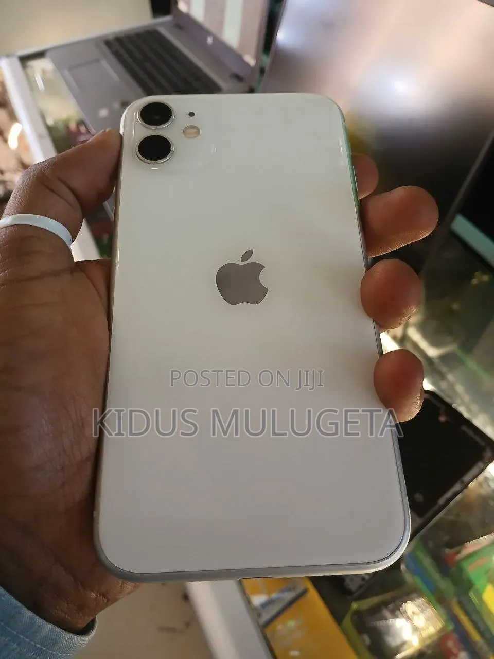 Apple iPhone 11 64 GB Silver