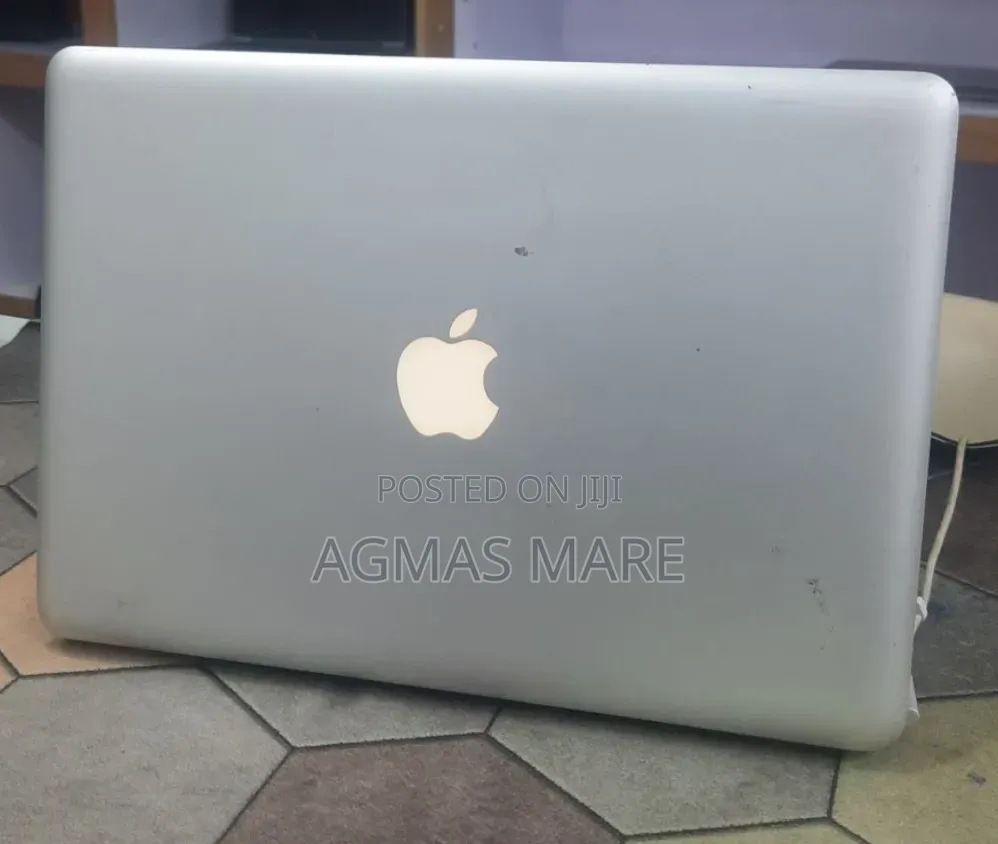 New Laptop Apple MacBook Pro 2009 4GB Intel Core 2 Duo HDD 500GB
