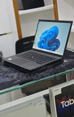 New Laptop Lenovo 16GB Intel Core i7 SSD 512GB