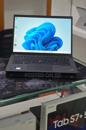 New Laptop Lenovo 16GB Intel Core i7 SSD 512GB