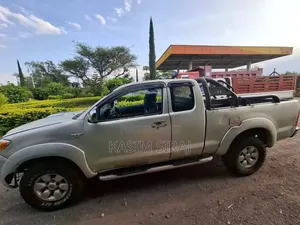 Toyota Hilux 2.5 D-4D 2008 Silver