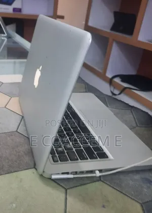 Laptop Apple MacBook 4GB HDD 500GB