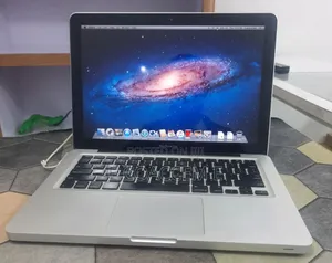Laptop Apple MacBook 4GB HDD 500GB