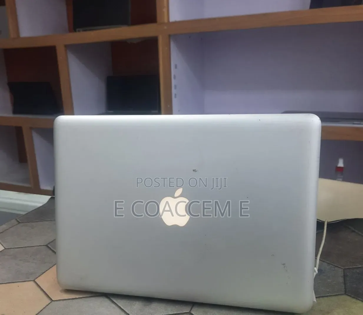 Laptop Apple MacBook 4GB HDD 500GB