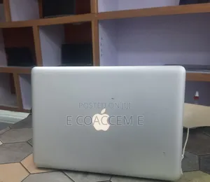Laptop Apple MacBook 4GB HDD 500GB
