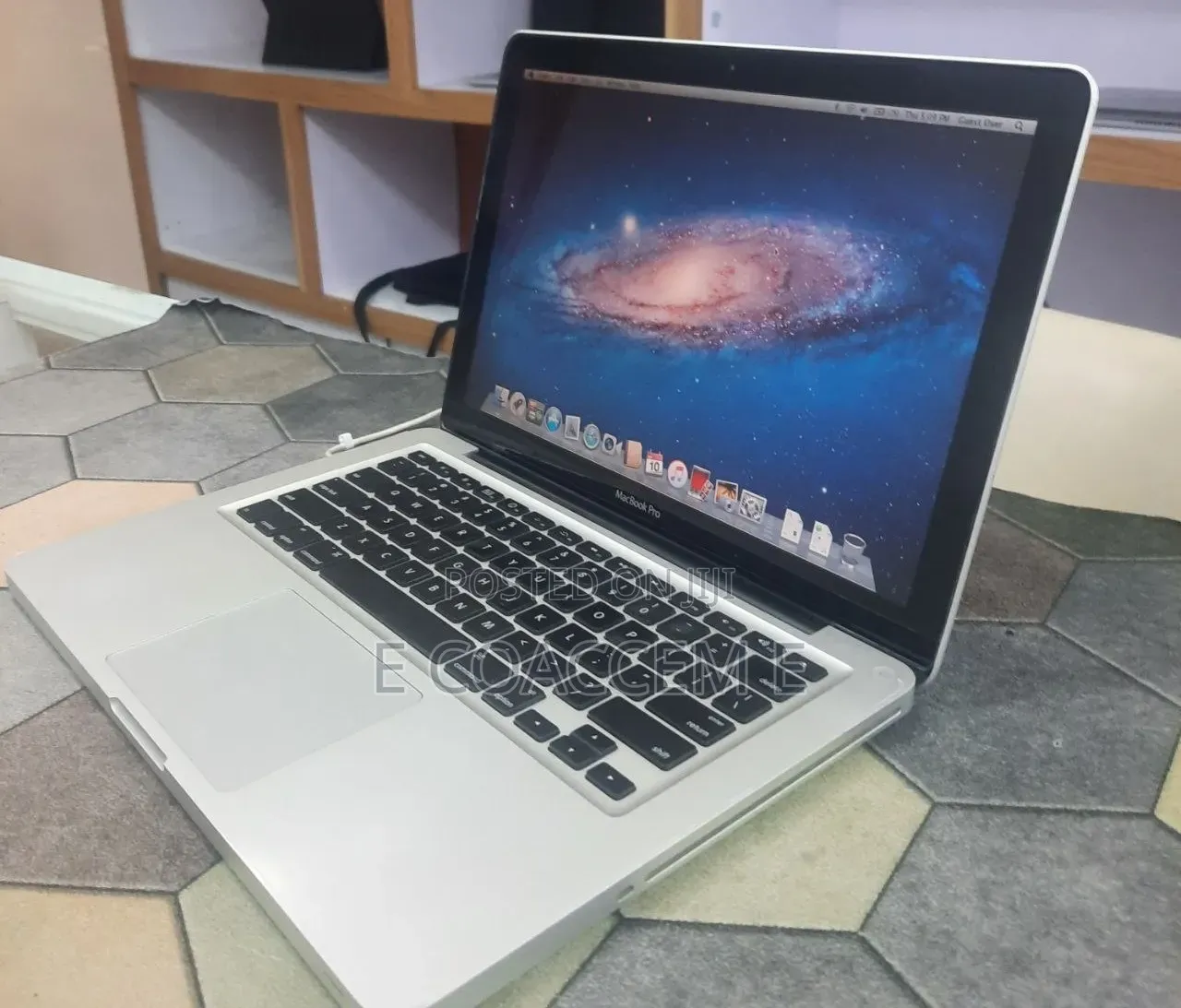 Laptop Apple MacBook 4GB HDD 500GB