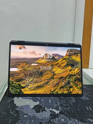 New Laptop HP Spectra 13 16GB Intel Core i7 SSD 1T