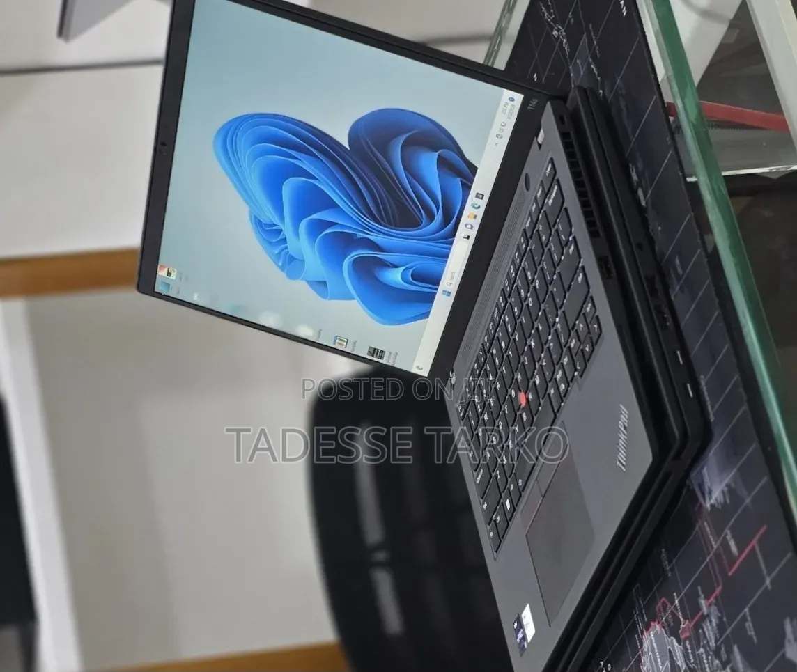 New Laptop Lenovo ThinkPad T14s Gen 2 16GB Intel Core i7 SSD 512GB