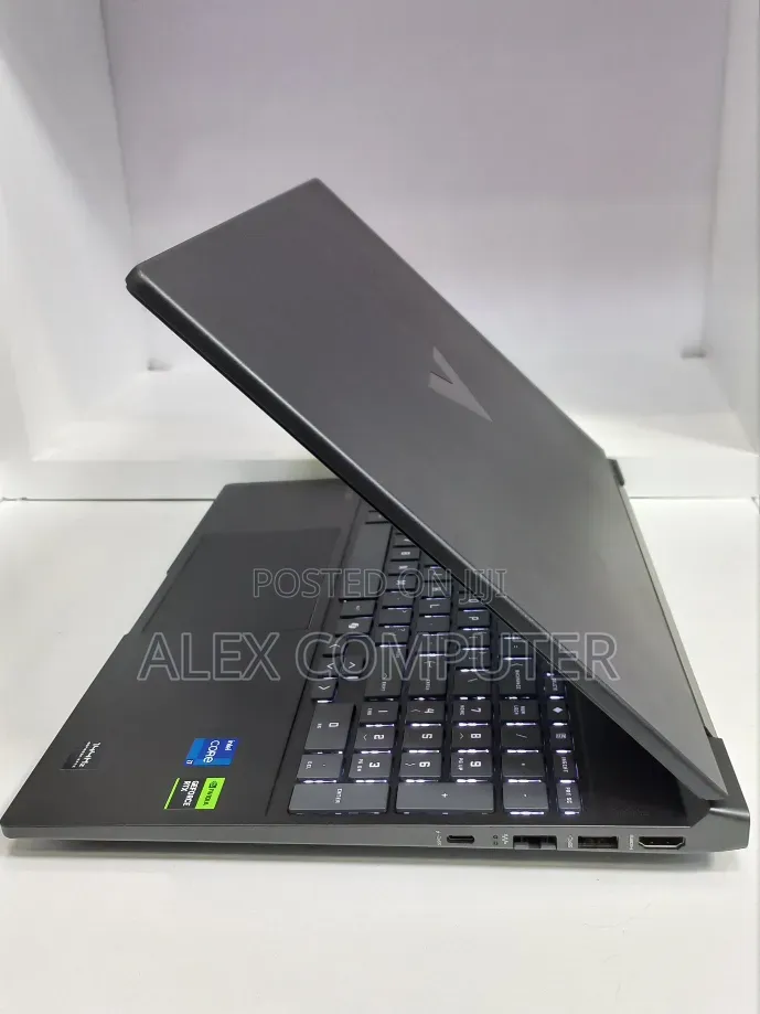 New Laptop HP Victus 16 16GB Intel Core i7 SSD 512GB