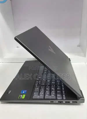 New Laptop HP Victus 16 16GB Intel Core i7 SSD 512GB