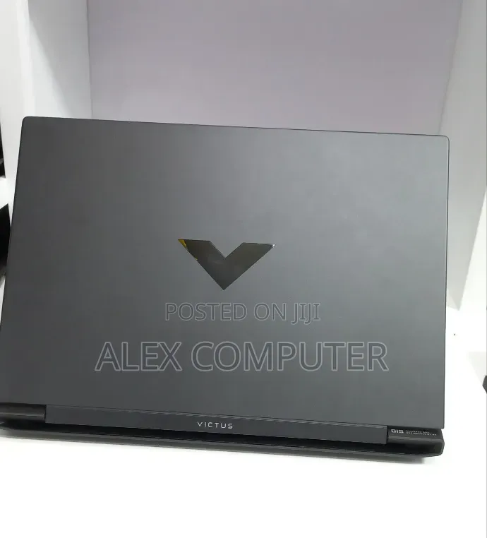 New Laptop HP Victus 16 16GB Intel Core i7 SSD 512GB