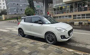 Suzuki Swift 2021 White