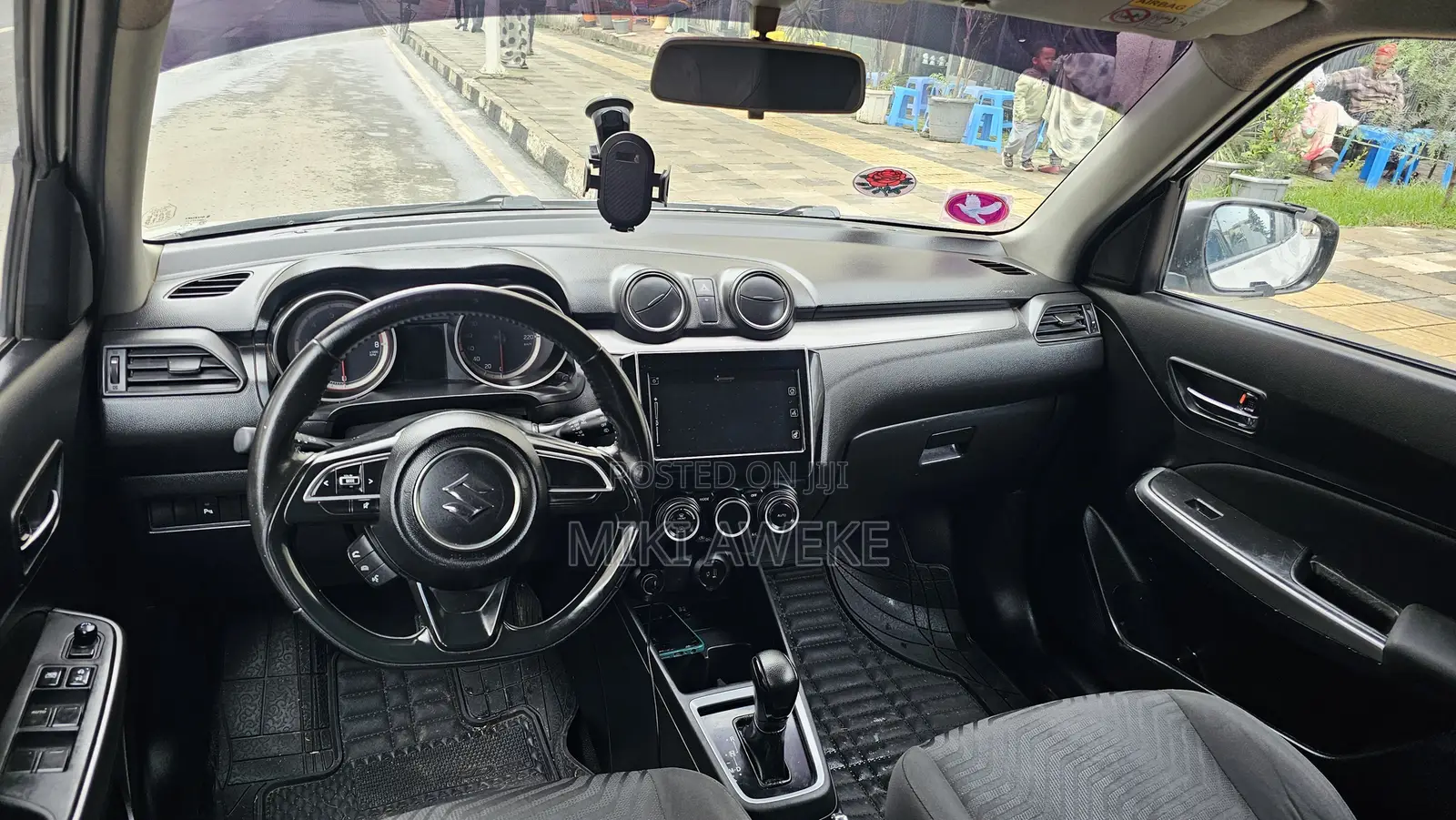 Suzuki Swift 2021 White