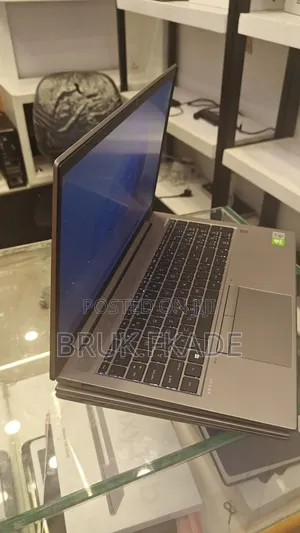 New Laptop HP Zbook Fury 15 G7 16GB Intel Core i7 SSD 512GB