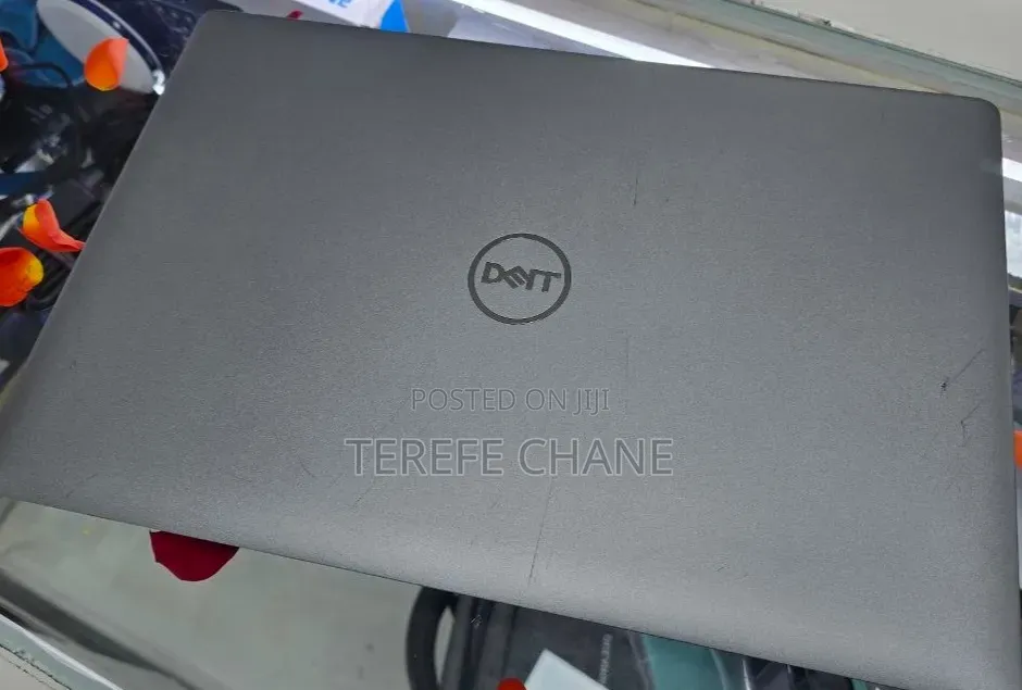 New Laptop Dell Precision 3560 8GB Intel Core i7 SSD 512GB