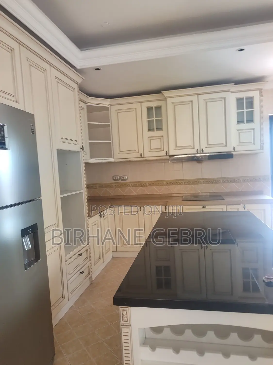 Furnished 5bdrm House in G+1, Bole for rent