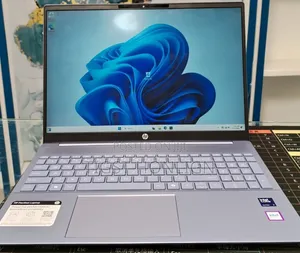 New Laptop HP Pavilion 15 16GB Intel Core Ultra 7 SSD 512GB