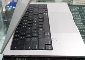 New Laptop Apple MacBook Pro 16GB Apple M5 SSD 512GB