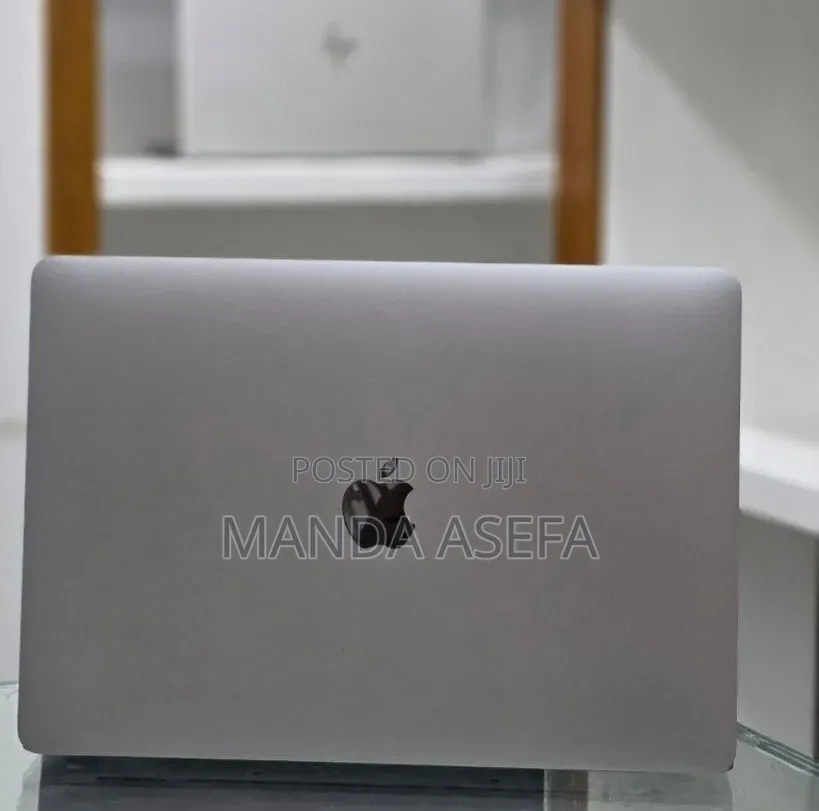 New Laptop Apple MacBook Air 2020 M1 8GB Apple M1 SSD 256GB
