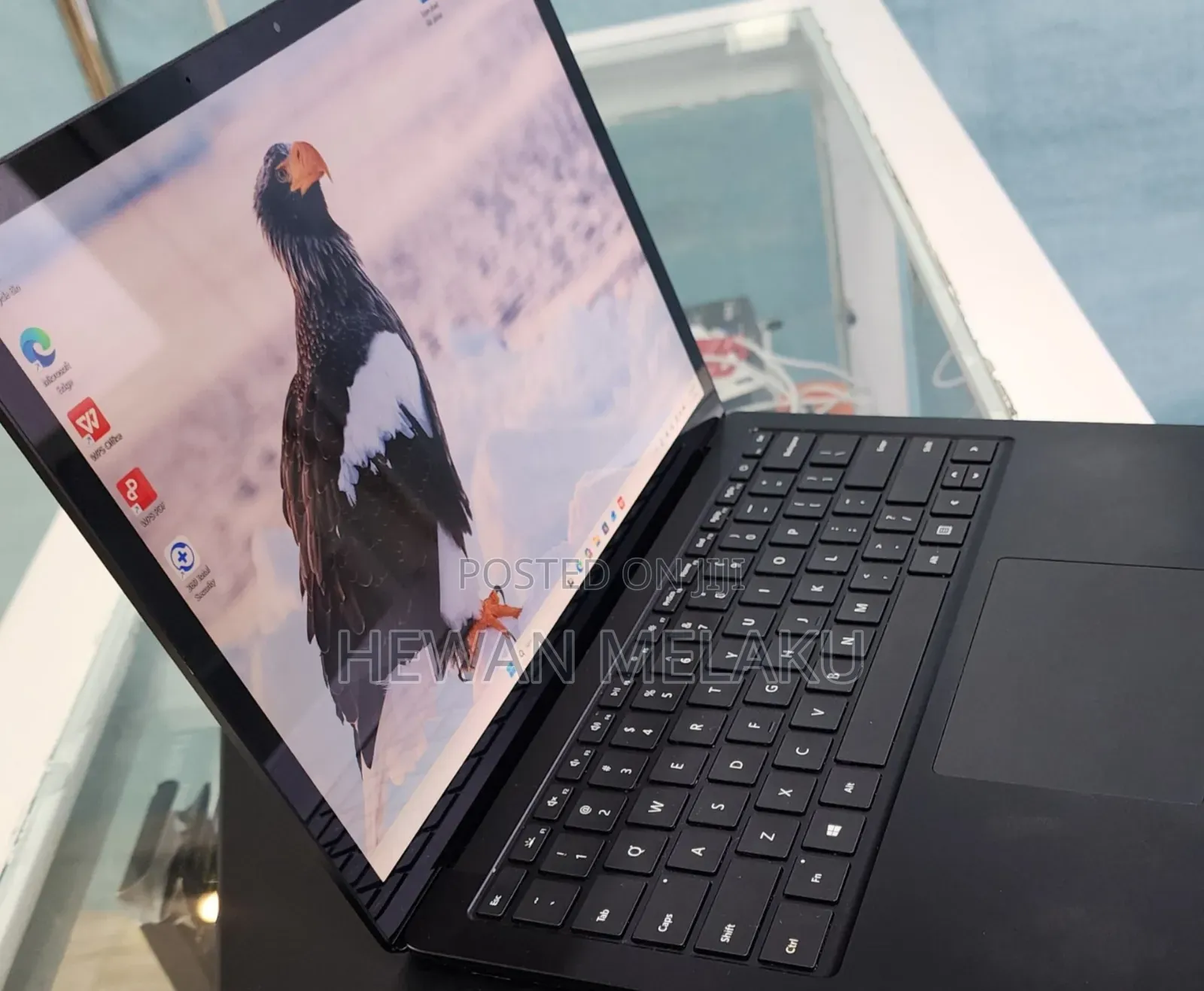 New Laptop Microsoft Surface 8GB Intel Core i5 SSD 256GB
