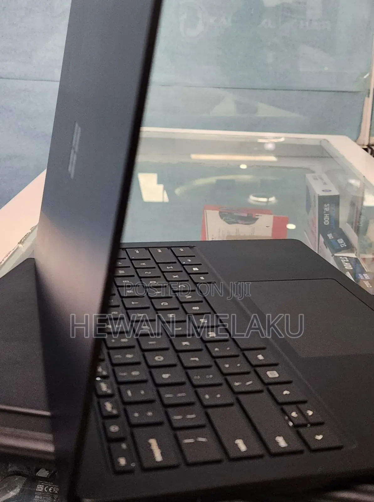 New Laptop Microsoft Surface 8GB Intel Core i5 SSD 256GB