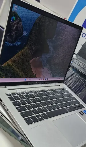 New Laptop HP EliteBook 840 G9 16GB Intel Core i7 SSD 512GB