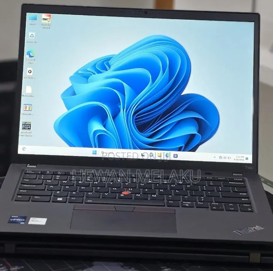 New Laptop Lenovo ThinkPad T14s G4 16GB Intel Core i7 SSD 512GB
