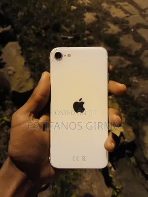 Apple iPhone SE (2022) 128 GB White