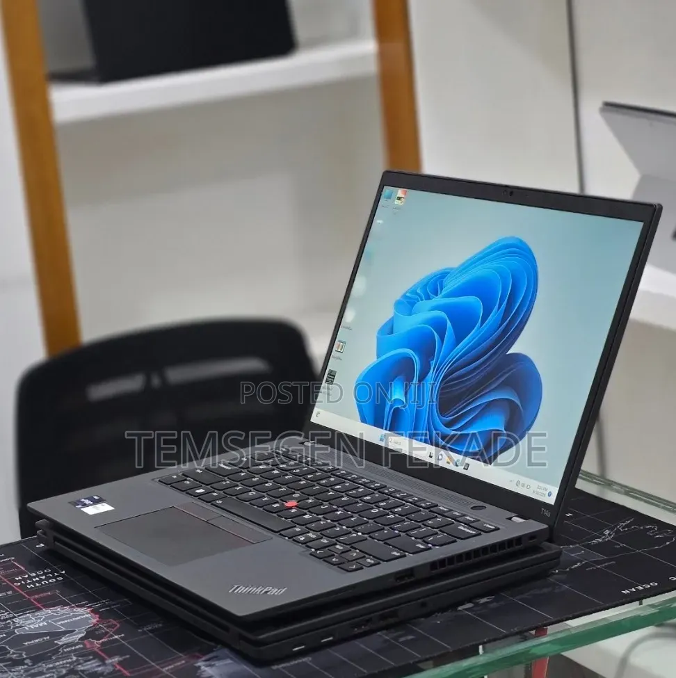 New Laptop Lenovo ThinkPad T14s Gen 2 16GB Intel Core i7 SSD 512GB