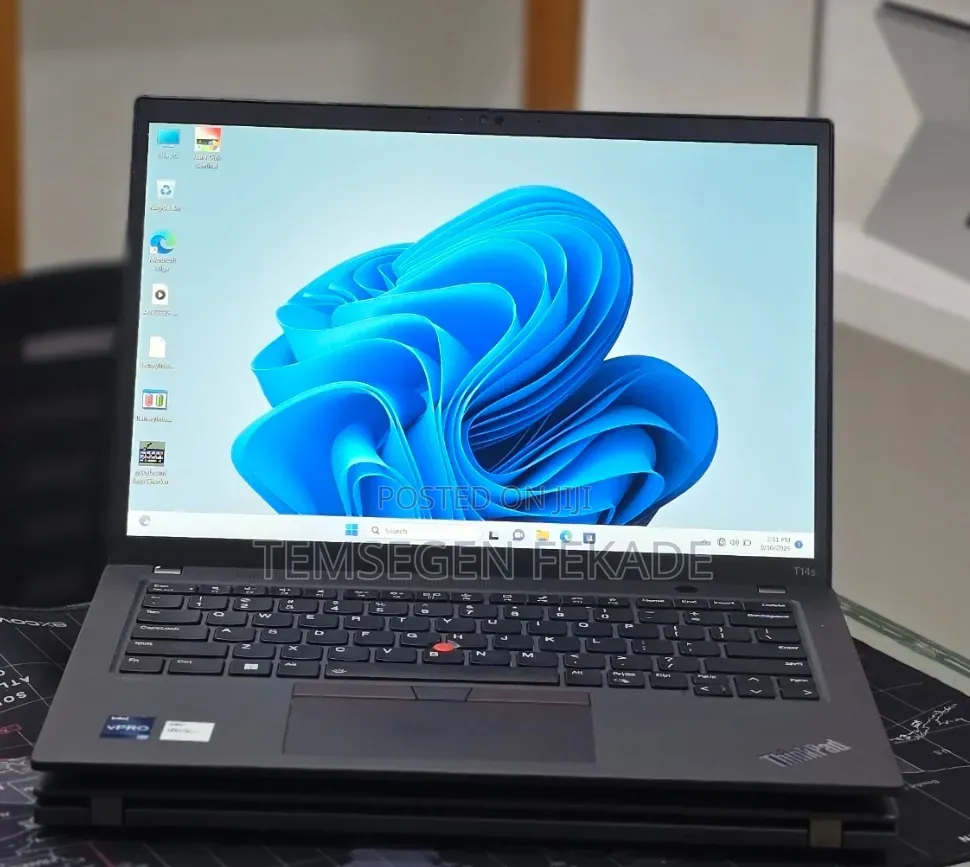 New Laptop Lenovo ThinkPad T14s Gen 2 16GB Intel Core i7 SSD 512GB