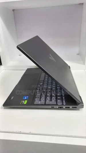 New Laptop HP Victus 15 16GB Intel Core i7 SSD 512GB