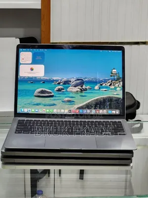 New Laptop Apple MacBook Air 2020 M1 8GB Apple M1 SSD 256GB