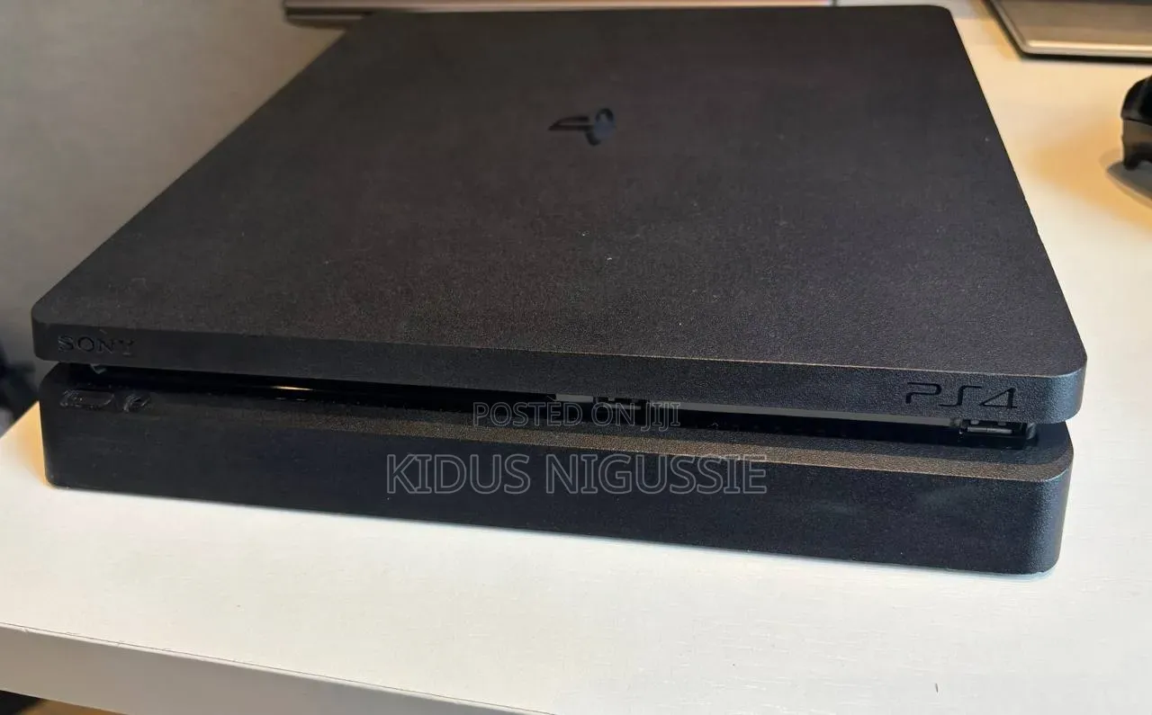 Playstation4 Slim