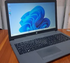 New Laptop HP Stream Notebook 8GB Intel Core i7 SSD 256GB