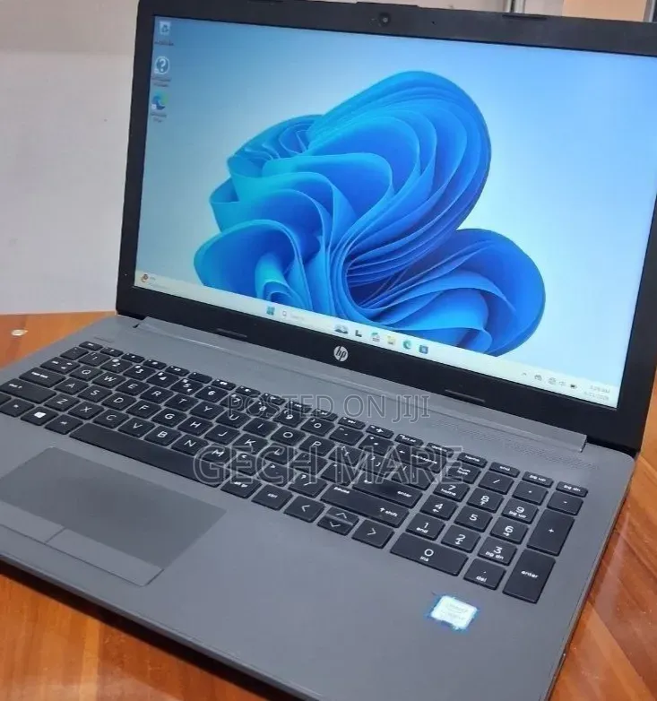 New Laptop HP Stream Notebook 8GB Intel Core i7 SSD 256GB