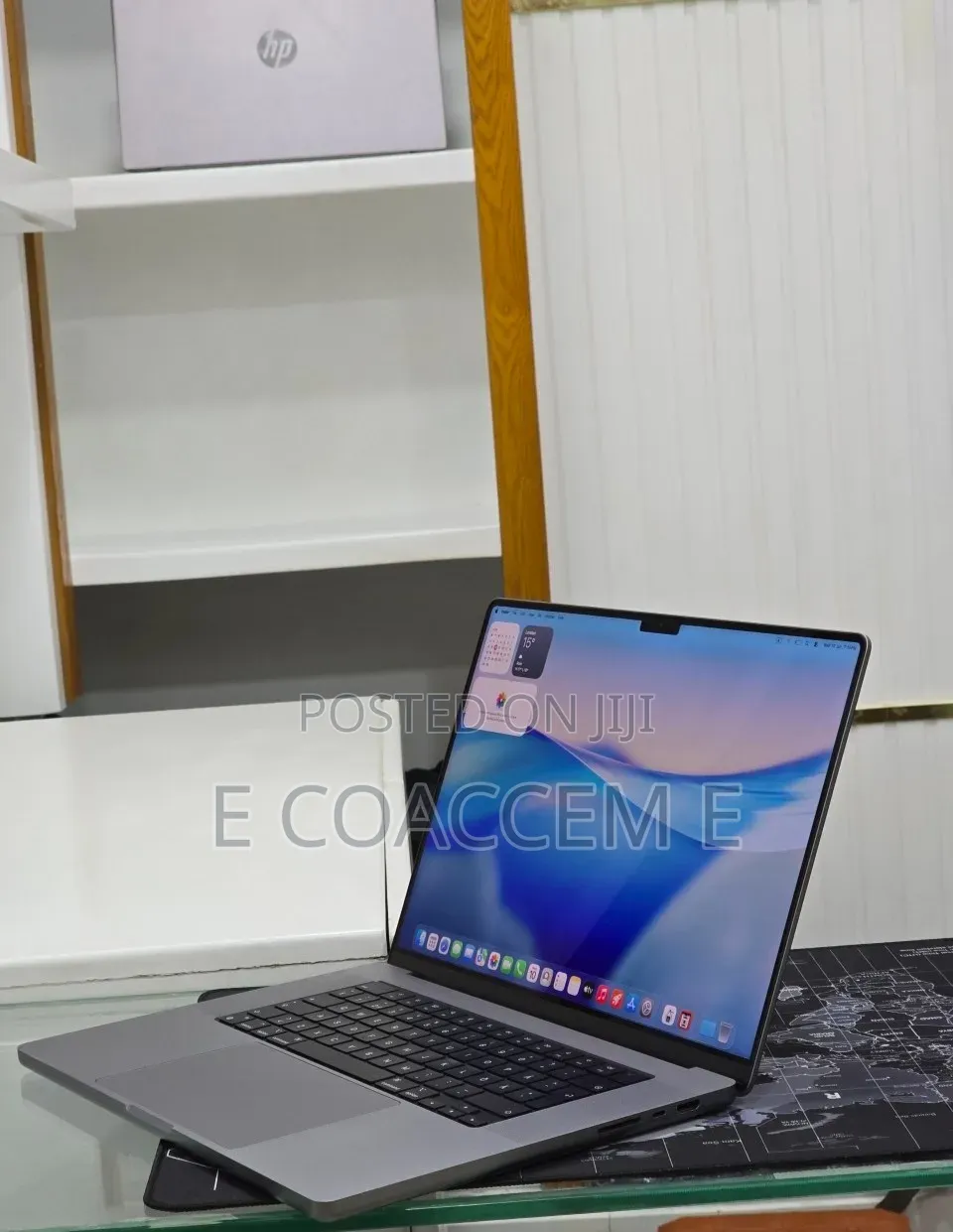 New Laptop Apple MacBook 64GB SSD 1T