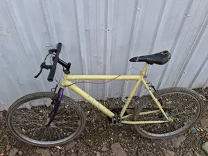 Yellow Becycle