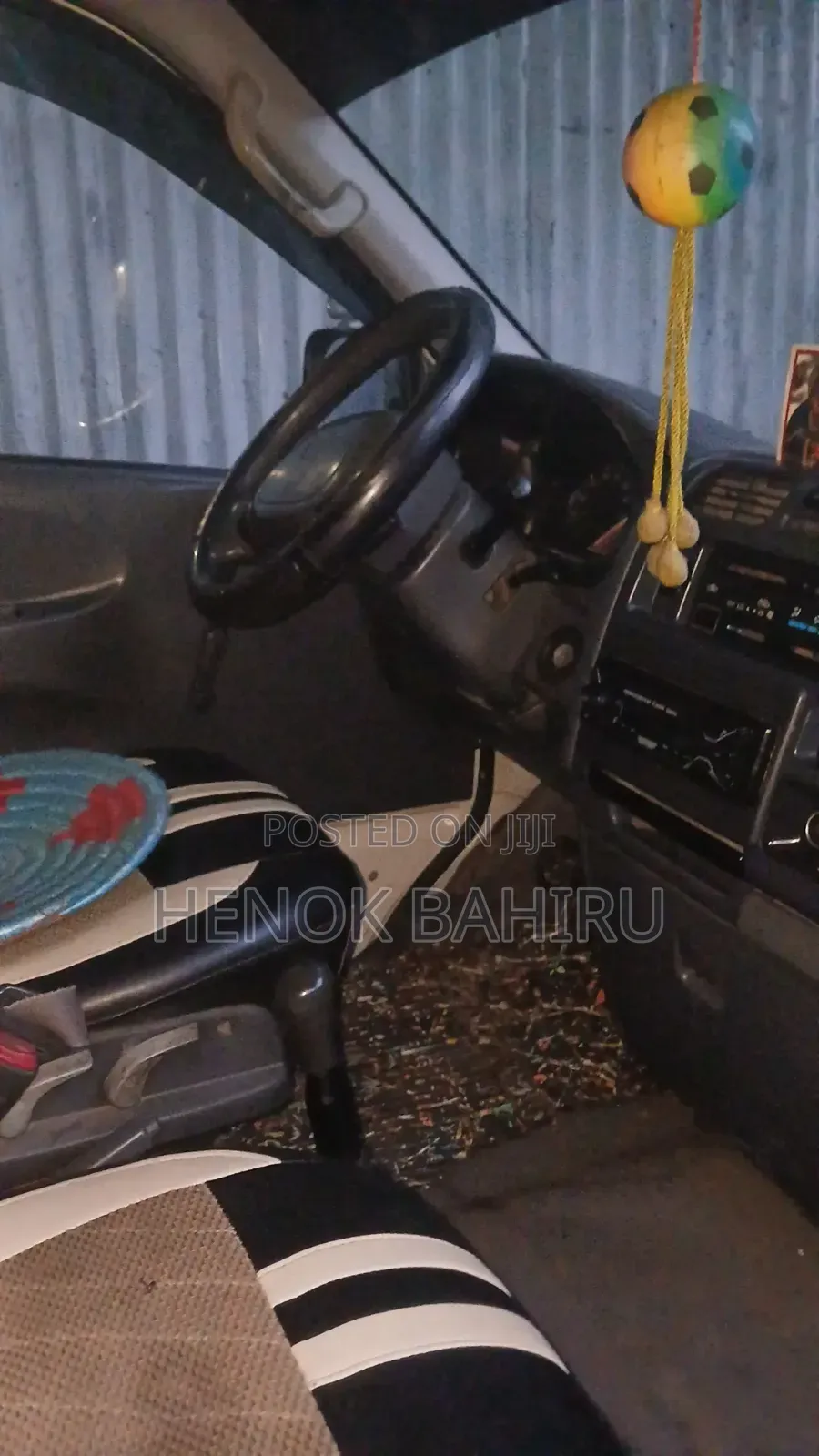 Toyota Grand HiAce 2002 White