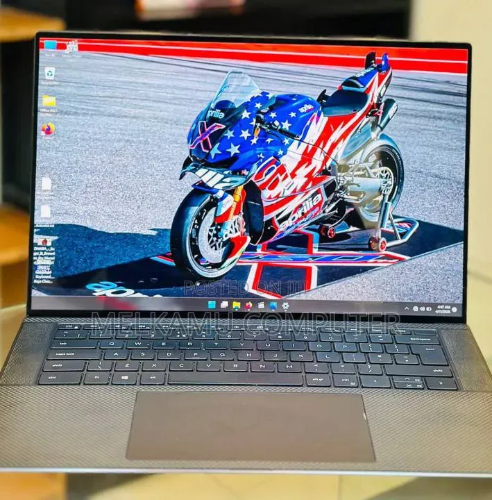 New Laptop Dell Precision 5560 16GB Intel Core i7 SSD 512GB