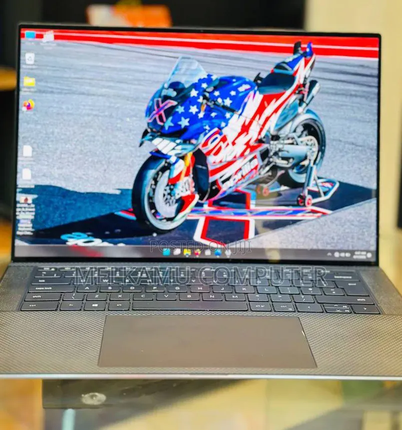 New Laptop Dell Precision 5560 16GB Intel Core i7 SSD 512GB