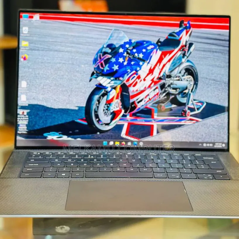 New Laptop Dell Precision 5560 16GB Intel Core i7 SSD 512GB
