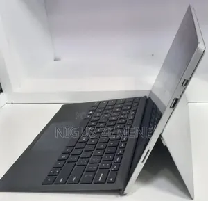 New Laptop Microsoft Surface Pro 3 8GB Intel Core i7 HDD 256GB