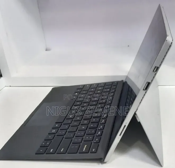 New Laptop Microsoft Surface Pro 3 8GB Intel Core i7 HDD 256GB