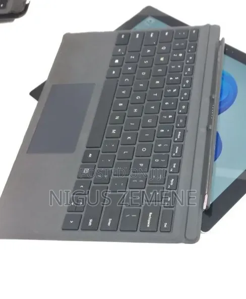 New Laptop Microsoft Surface Pro 3 8GB Intel Core i7 HDD 256GB