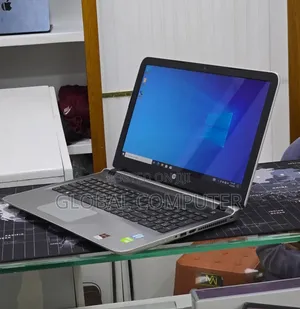 New Laptop HP Pavilion 14z 4GB Intel Core 2 Quad HDD 500GB