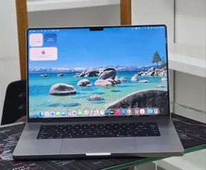 New Laptop Apple MacBook 32GB SSD 512GB
