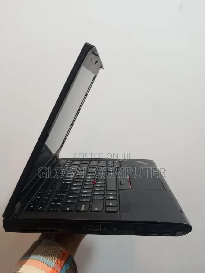 New Laptop Lenovo ThinkPad T14 4GB Intel Core i5 HDD 320GB