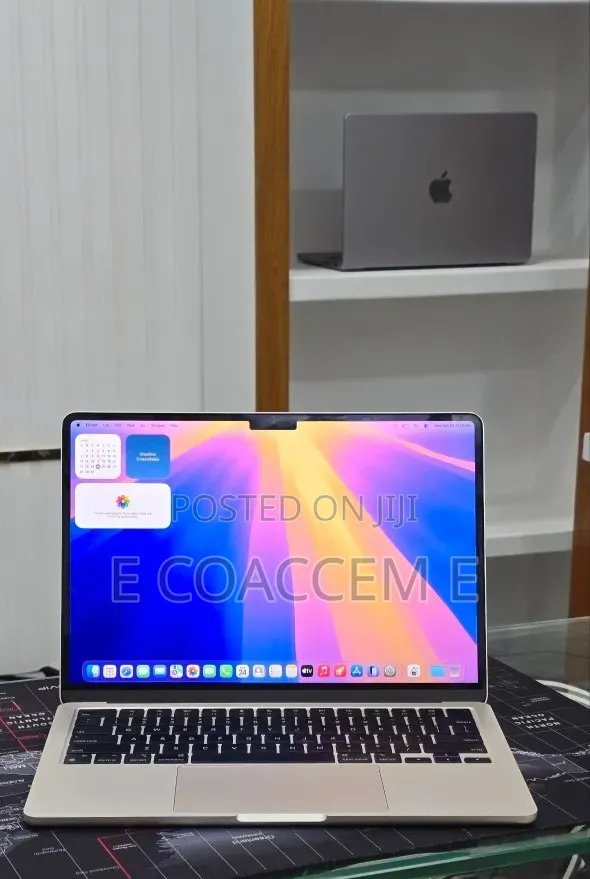 New Laptop Apple MacBook 16GB SSD 256GB