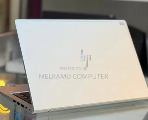New Laptop HP EliteBook 840 16GB AMD Ryzen 5 SSD 512GB