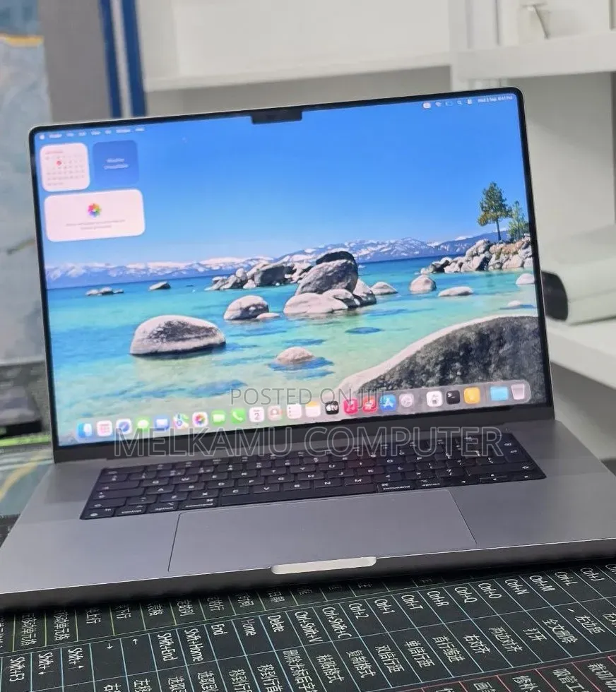 New Laptop Apple MacBook Pro 2021 M1 32GB Apple M1 SSD 512GB